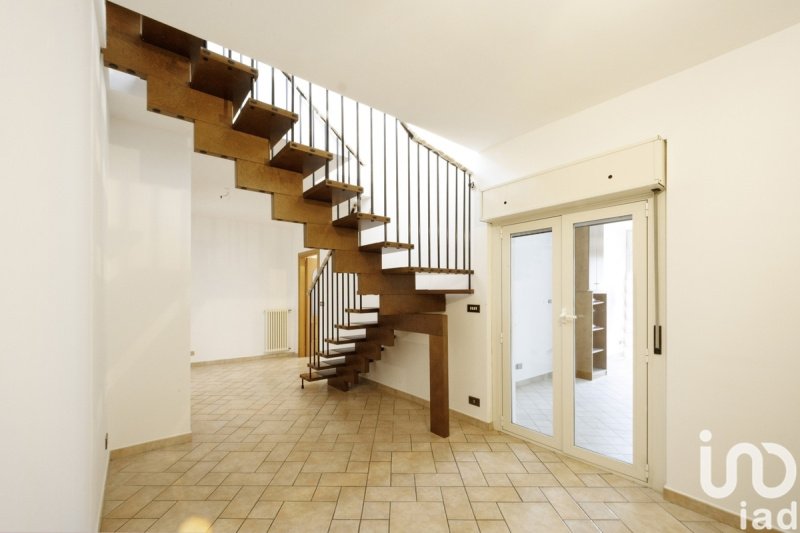 罗塞托-德利阿布鲁齐公寓