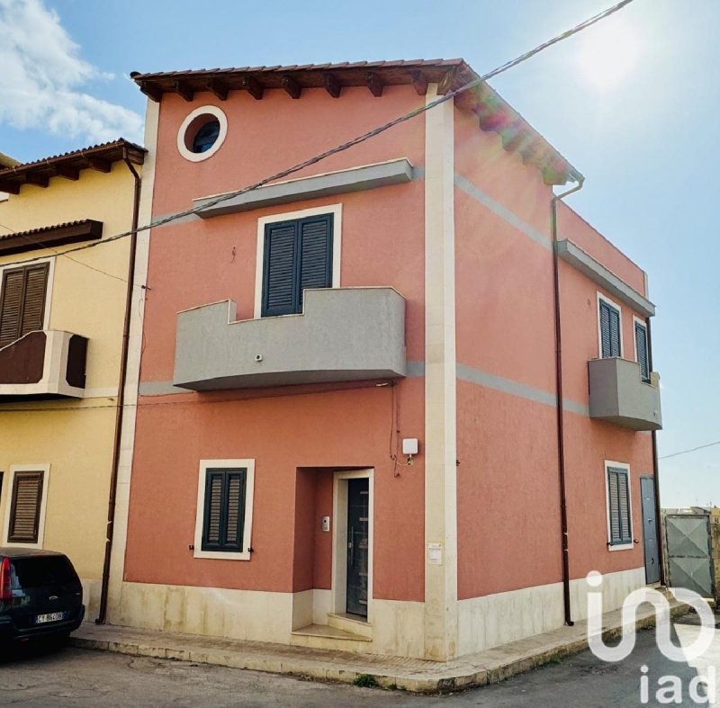 Maison individuelle à Avola