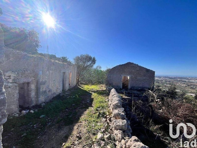 Agricultural land in Comiso