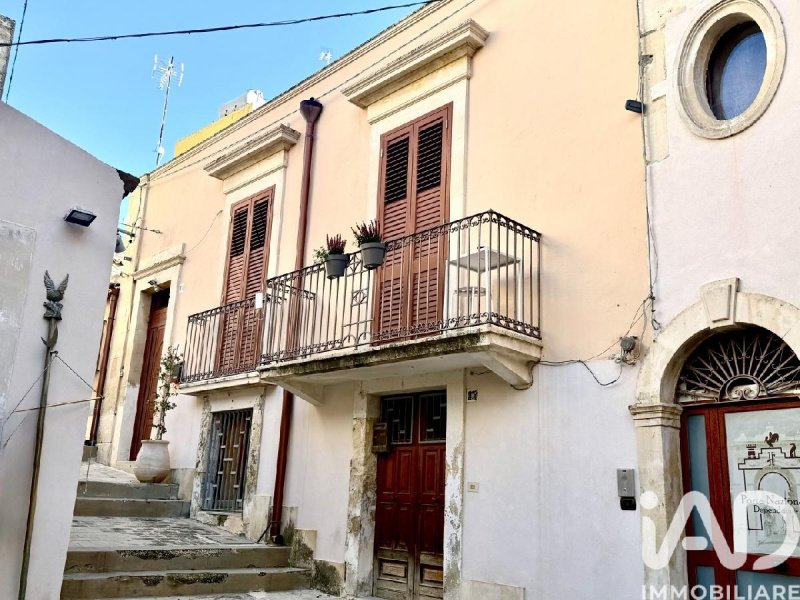 Casa independente em Noto