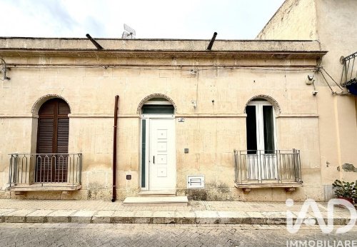 Casa independente em Avola