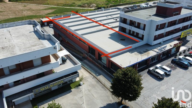 Inmueble comercial en Civitanova Marche