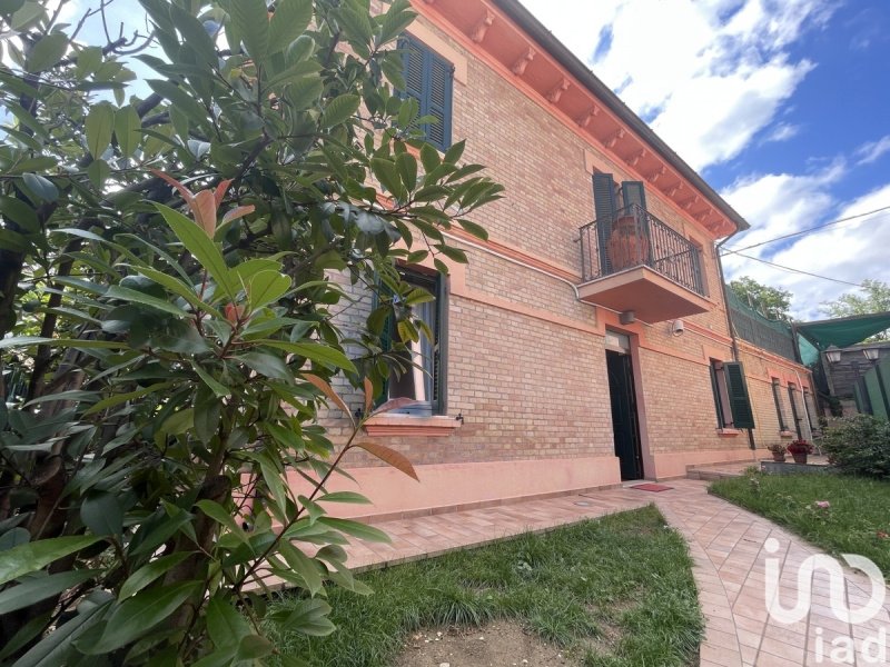 Особняк в Чивитанова-Марке