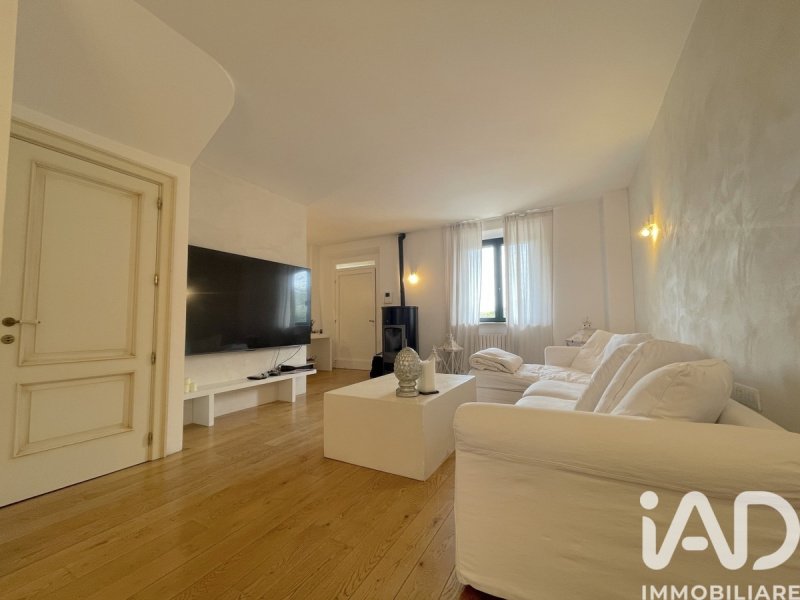 Terraced house in Montecosaro