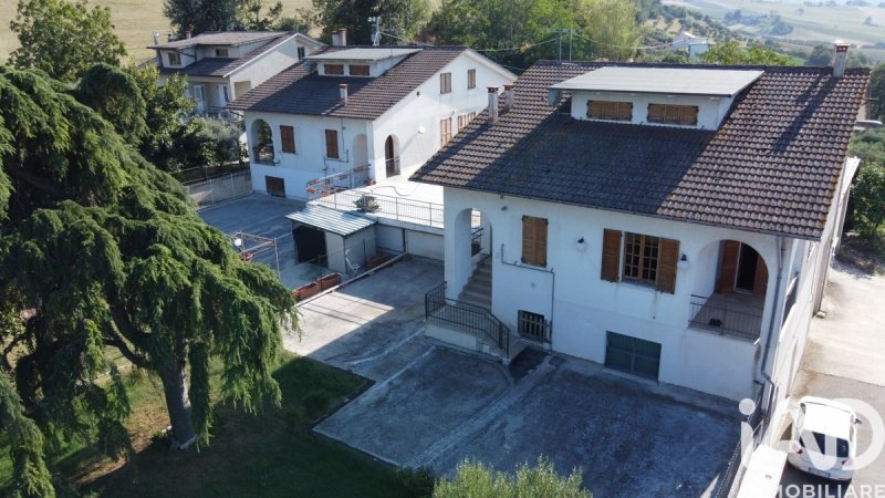 Villa i Mogliano