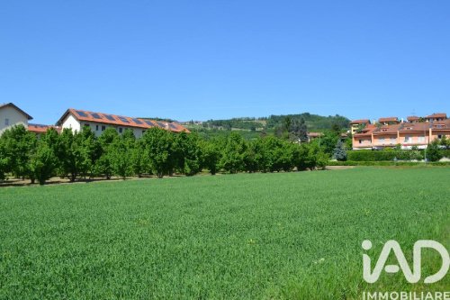 Строительный участок в Гуарене