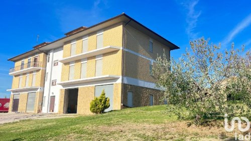 House in Penna San Giovanni
