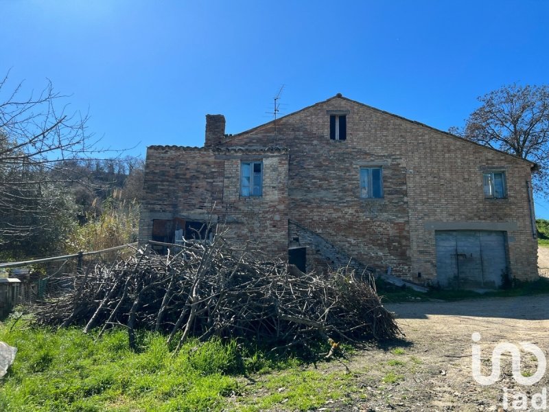 House in Petritoli