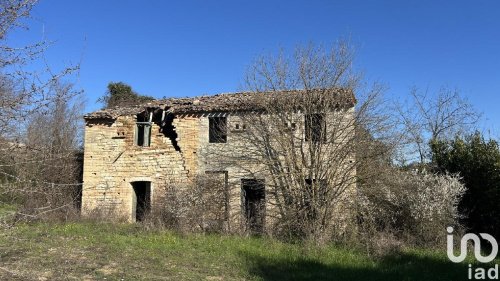 Villa en Monteleone di Fermo