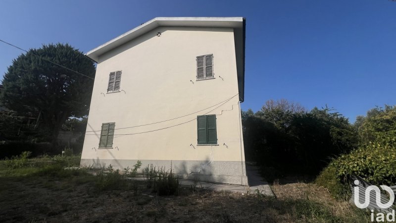 Villa à Montegiorgio