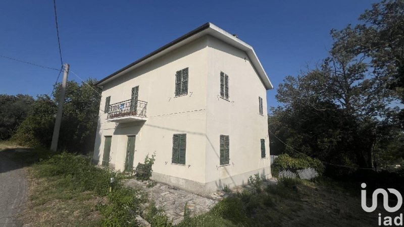 Villa à Montegiorgio