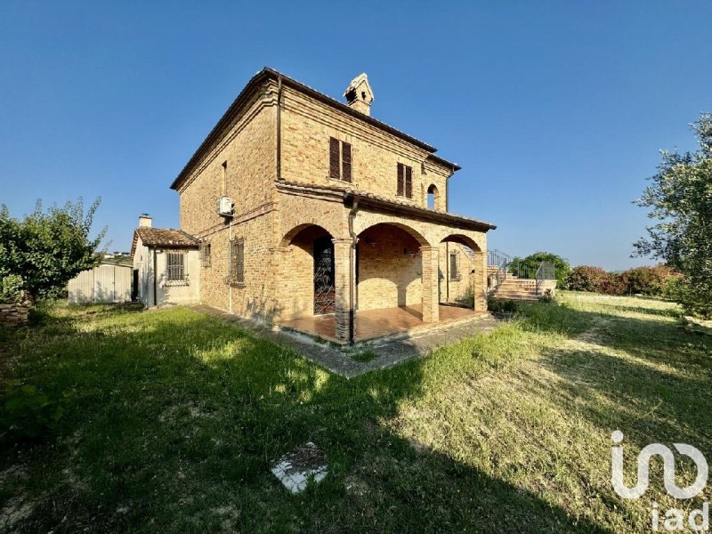 Villa in Colonnella