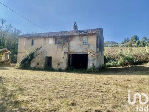 Сельский дом в Кастель-ди-Лама