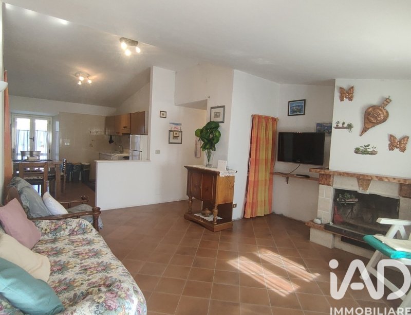 Villa en Cossignano