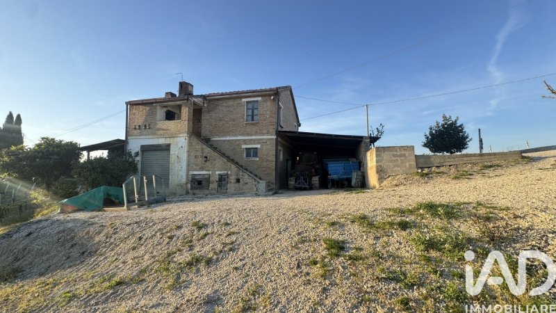 Moradia em Acquaviva Picena