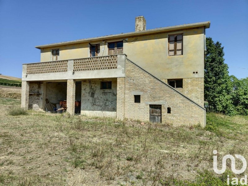 House in Carassai
