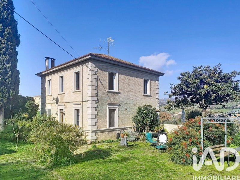 马西尼亚诺别墅