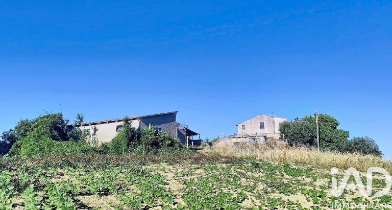 Parhus i Petritoli