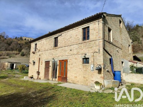 Casa di campagna a Petritoli