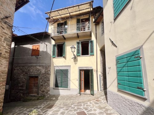 Casa a Sillano Giuncugnano