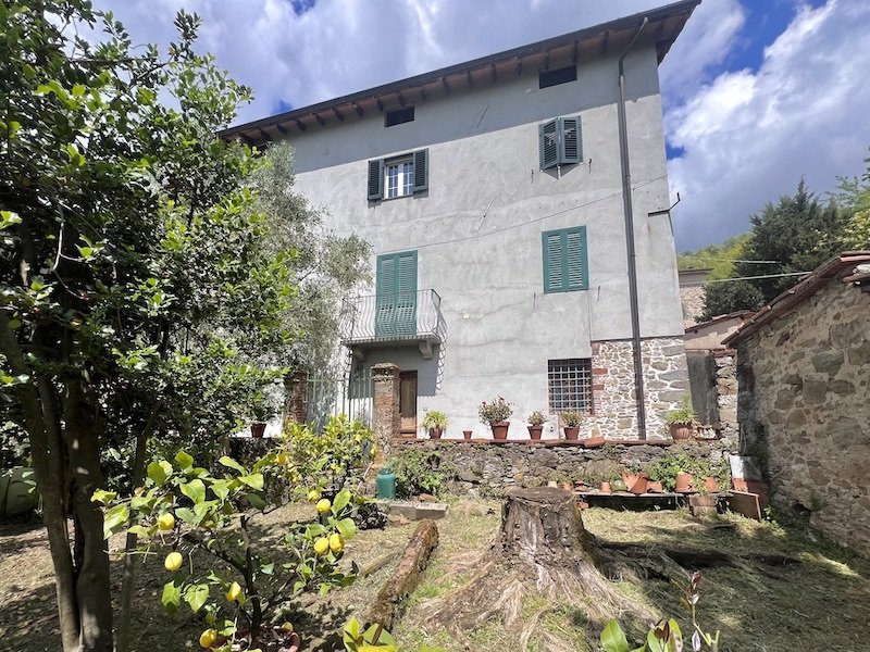 Huis in Borgo a Mozzano