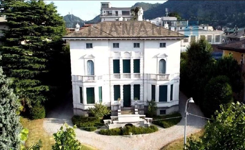 Villa i Como