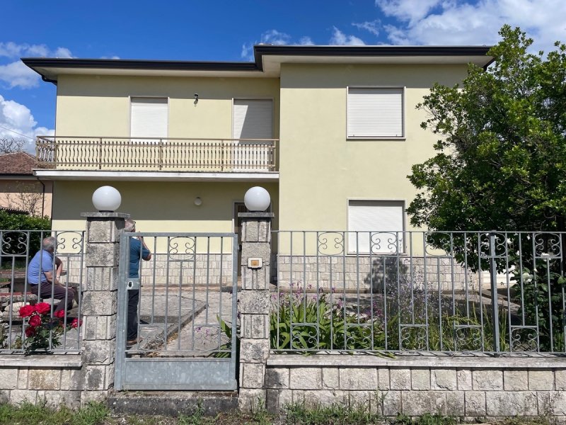 Detached house in Villa Latina