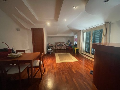 Appartement in Atina