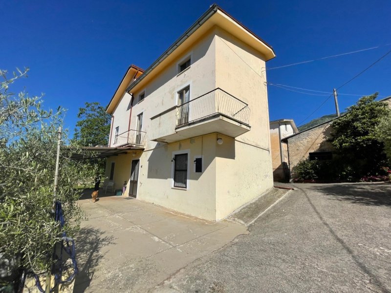 圣多纳托-瓦尔迪科米诺独栋房屋