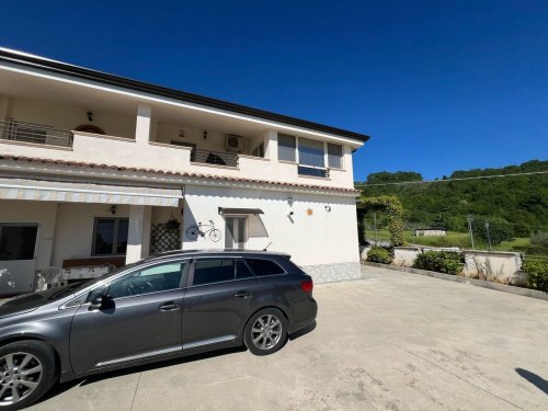 Maison jumelée à Sant'Andrea del Garigliano