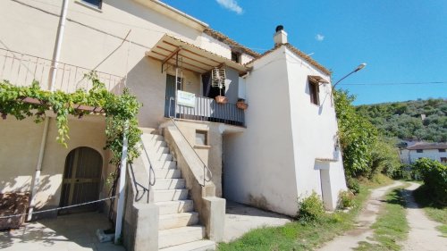 Casa semi indipendente a Cervaro