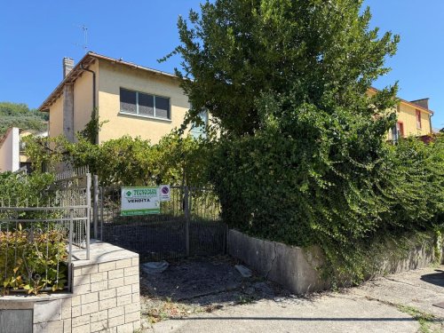 Maison individuelle à Atina