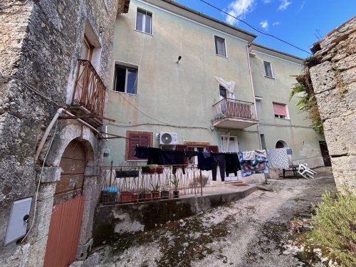 卡萨尔维耶里乡间房屋