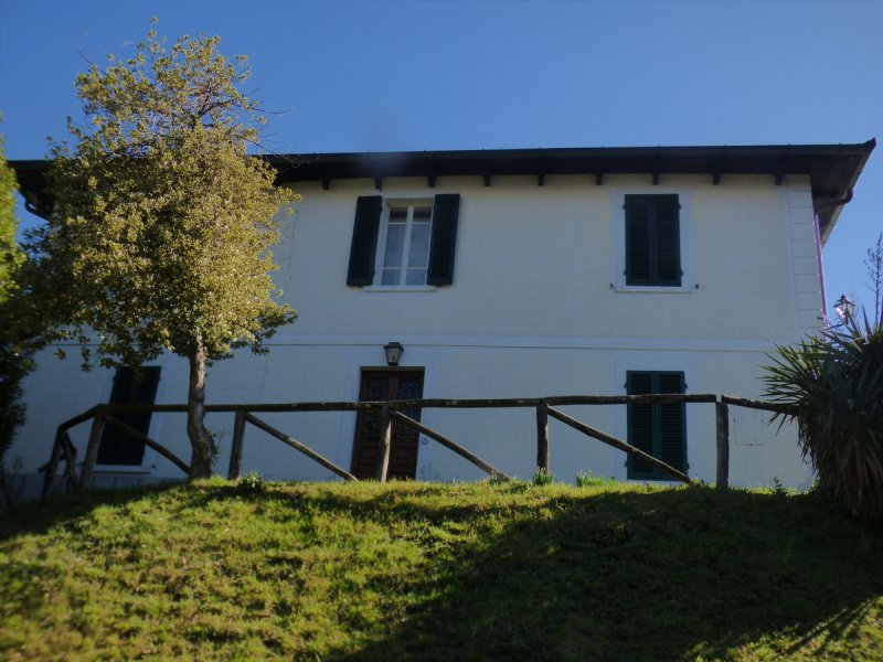 Moradia em Castelnuovo di Garfagnana