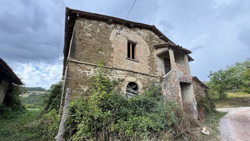 Klein huisje op het platteland in Gubbio