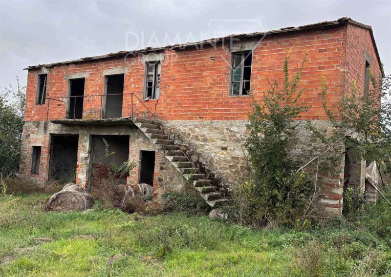 Casolare a Monte San Savino