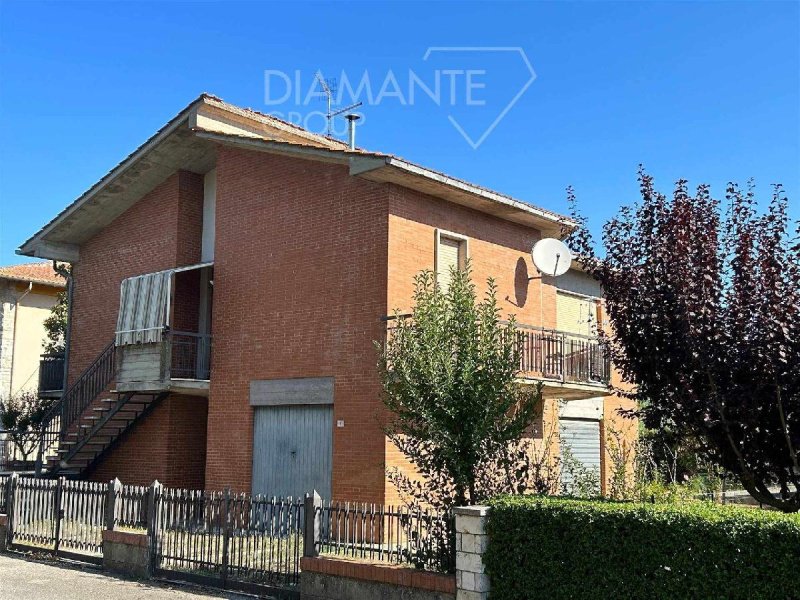 Semi-detached house in Montepulciano