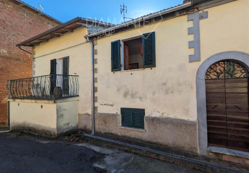 Semi-detached house in Castiglione del Lago