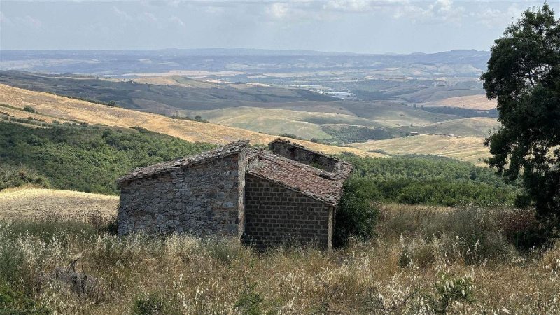 Casolare a Radicofani