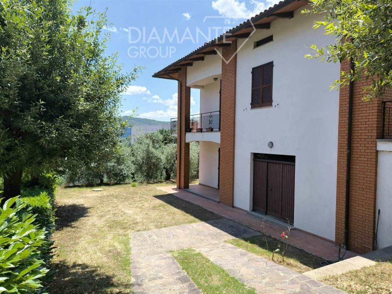 Detached house in Magione