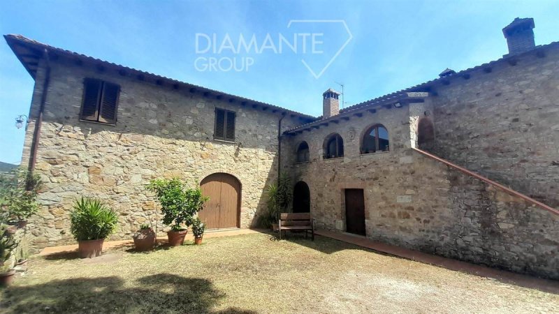 Detached house in Sovicille