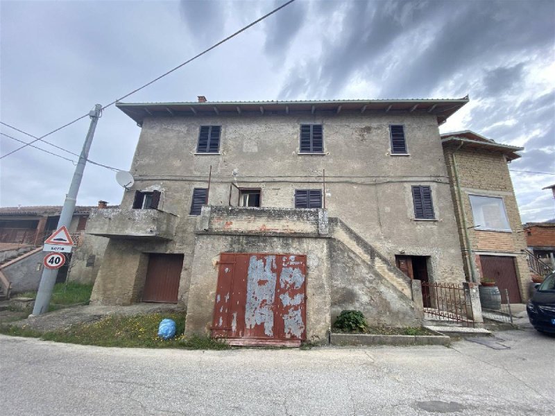 Casa geminada em Magione