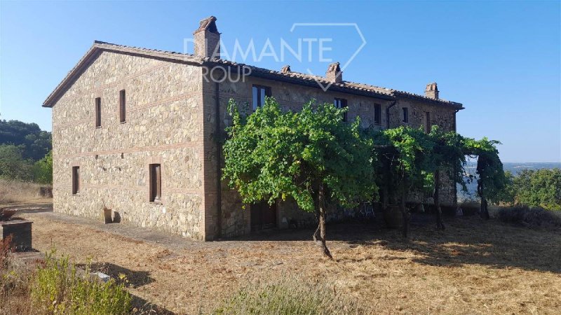 Farmhouse in Acquapendente