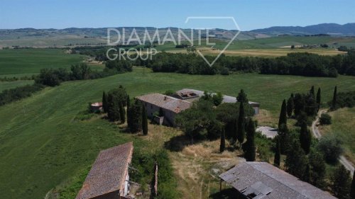 Farm in Castiglione d'Orcia