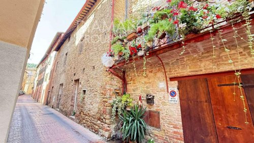 Doppelhaushälfte in Paciano