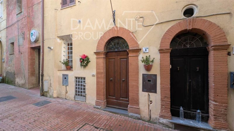 Apartment in Paciano