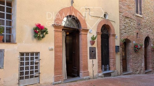 Apartment in Paciano