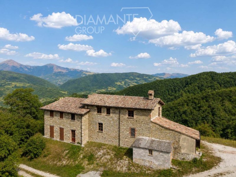 Klein huisje op het platteland in Gubbio