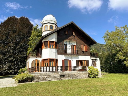 Villa in Alta Valle Intelvi