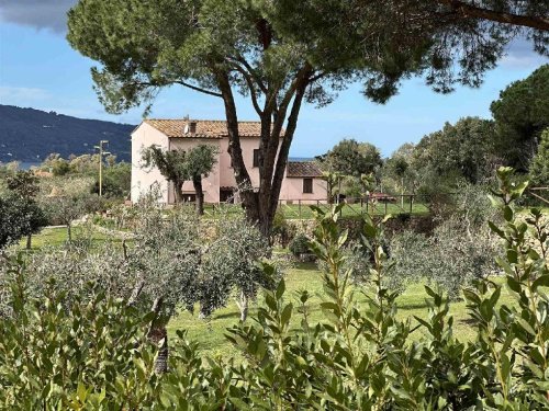 Villa a Marciana